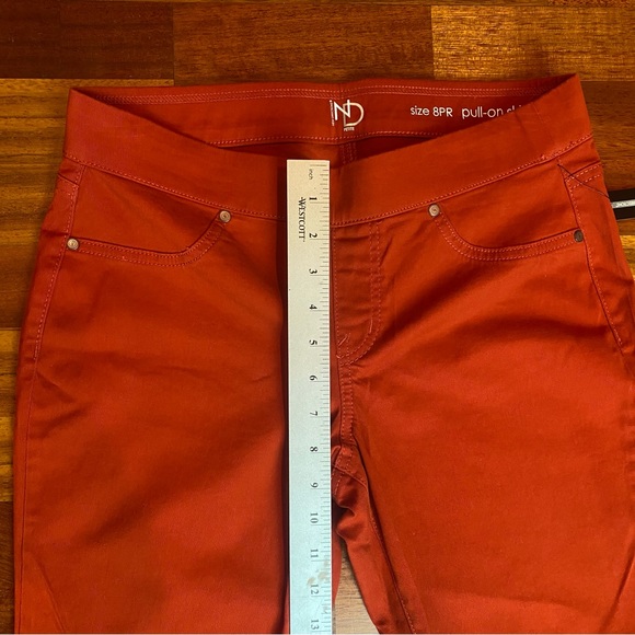 New Directions Slim Leg Pull-on Jeans - Picture 6 of 7